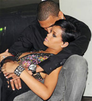 Rihanna vorbeste la tv despre noaptea bataii cu Chris Brown
