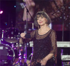 Marina Voica i-a scris o poezie lui Michael Jackson (video)