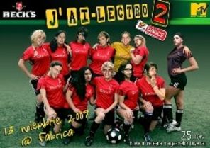 J'ai-lectro: 12 DJ-i, un singur party