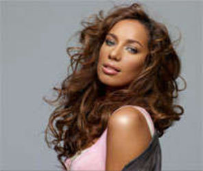Leona Lewis canta `I See You` pe soundrack-ul filmului Avatar (trailer)