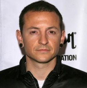 Chester Bennington (Linkin Park) a vrut sa se sinucida