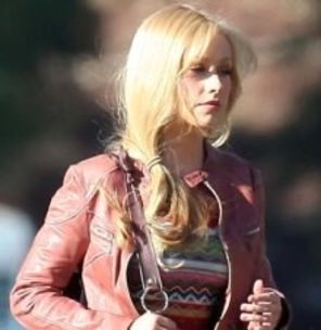 Christina Aguilera s-a intors la adolescenta in Burlesque (poze)