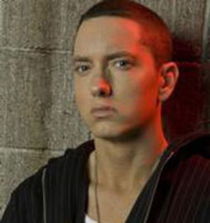 Eminem iti face cadou de Craciun o noua doza de Relapse: Refill