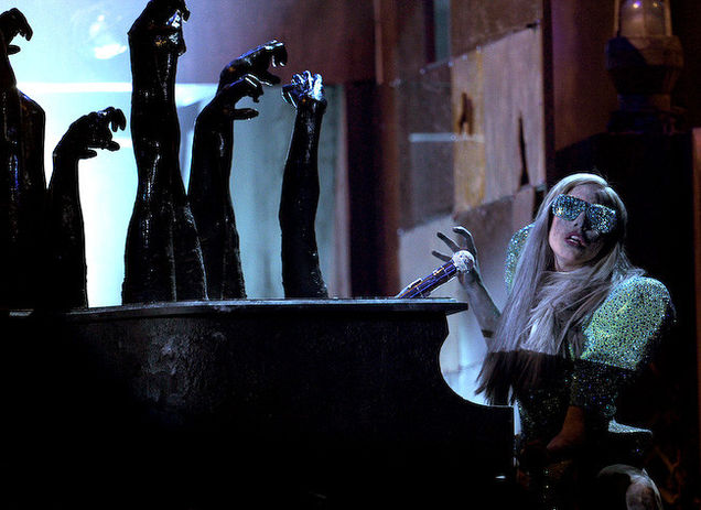 Lady GaGa la Grammy 2010