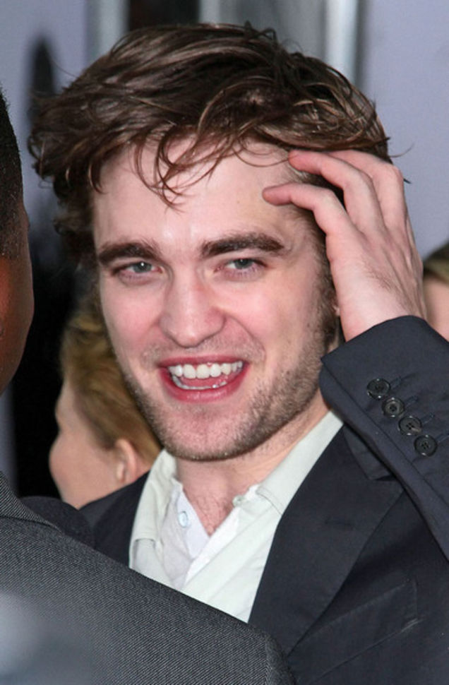 Premiera Remember Me - `fetele` lui Robert Pattinson