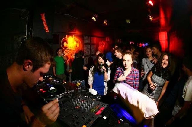 San Soda @ Club Tralala