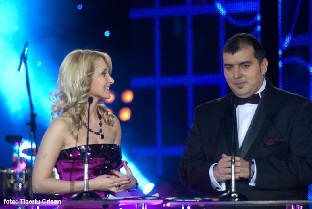 Prezentatorii Premiilor Muzicale RRA