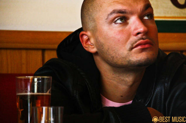 Poze Puya, Interviu in The Champions Pub, Marriot Noiembrie 2009