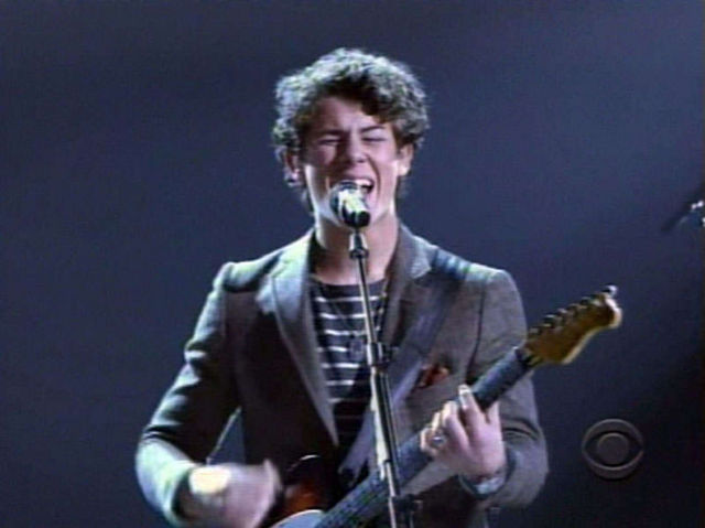 Nick Jonas la Grammy Nominations Concert Live