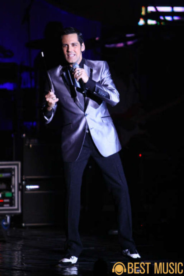 Stefan Banica Jr - Close-Up Concert de Craciun 11 Decembrie 2009