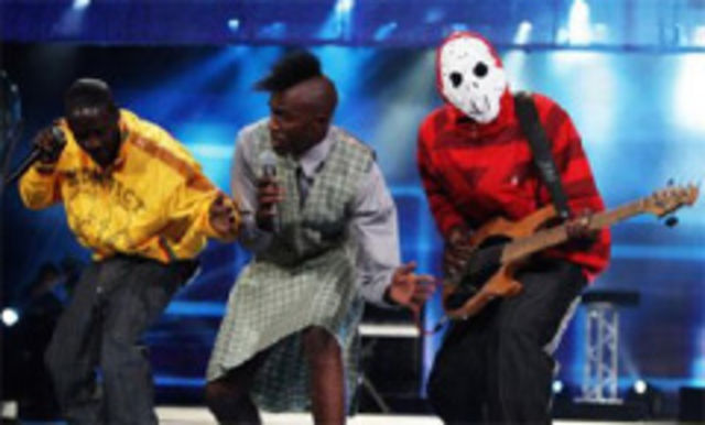 Akon si Mika - castigatori ai World Music Awards 2007