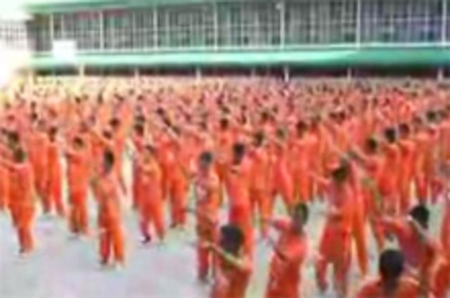Detinutii din Filipine revin cu `Gloria`