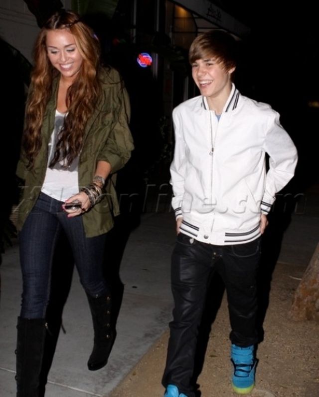 Justin Bieber si Miley Cyrus 