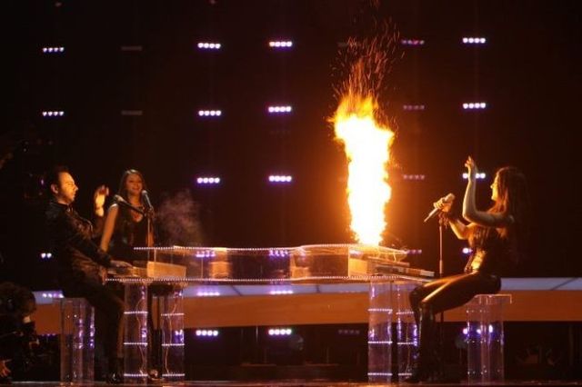 Paula Seling si Ovi poze Eurovision 2010