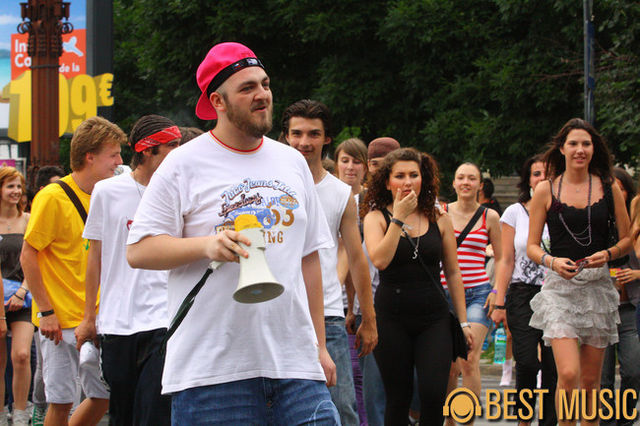 Flashmob cu Alex Velea