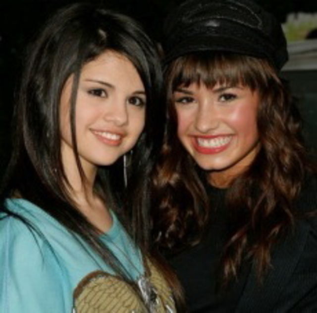 Filme Cu Demi Lovato Si Selena Gomez