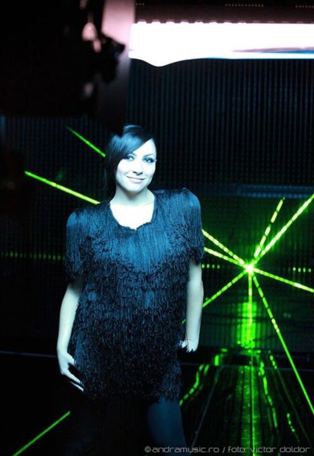Andra Something New poze filmari clip