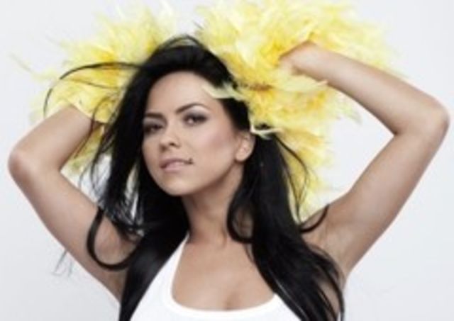 Inna castiga 100.000 de euro de Revelion
