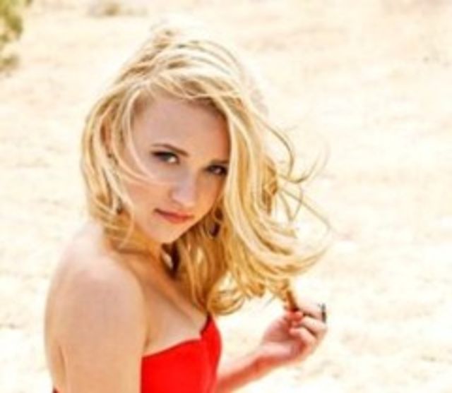 Emily Osment Lovesick videoclip (video)