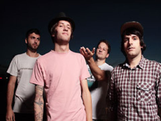 Chester, Sophisticated Lemons si Breathelast sustin Anti Valentine's Day