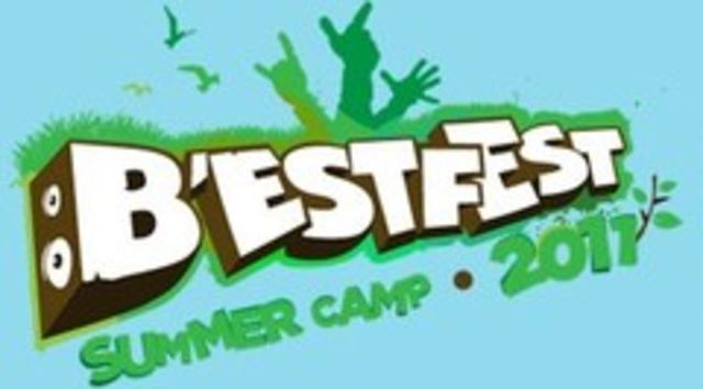 Zece studenti din Marea Britanie se alatura echipei Bestfest Summer Camp