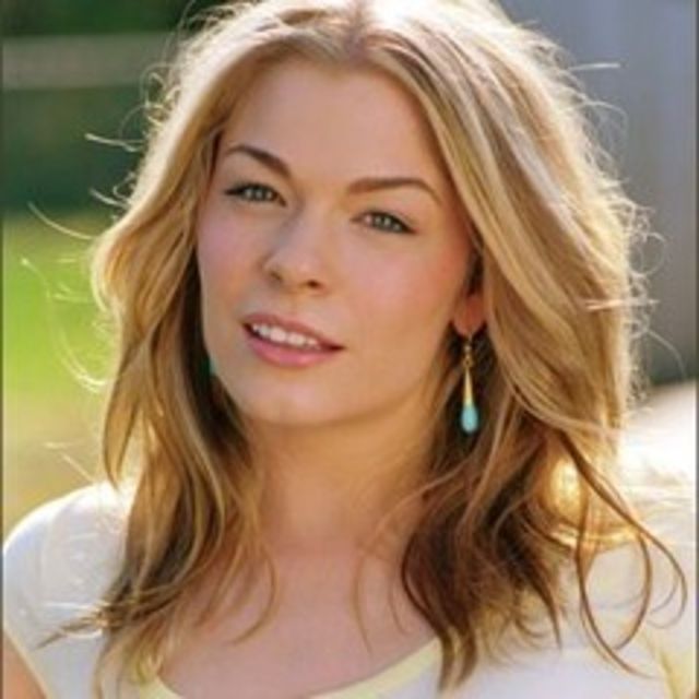 LeAnn Rimes si-a tatuat juramintele de nunta