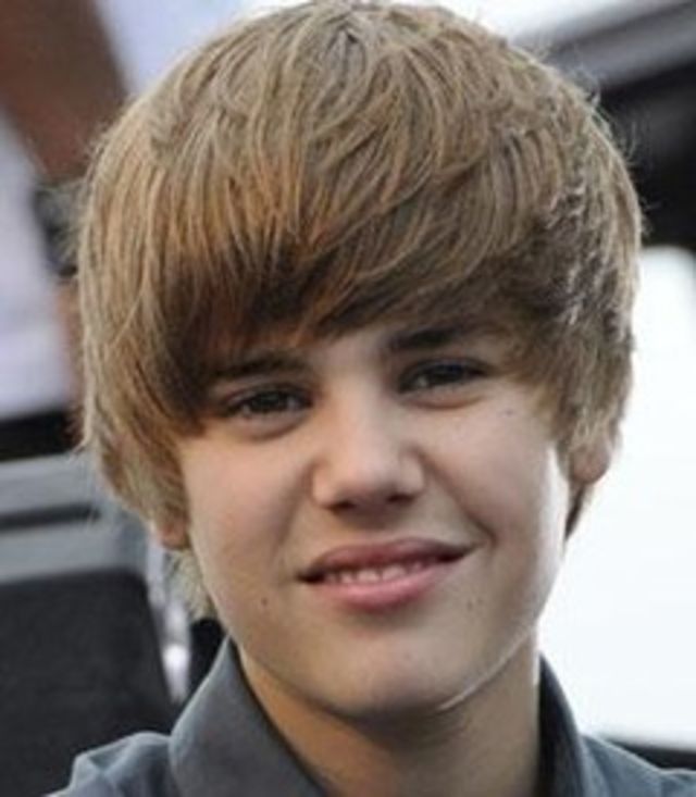 Justin Bieber, cel mai prost cantaret pop din istorie. Cheeky Girls in top 10