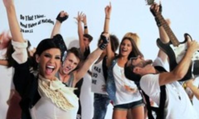 Insarcinata, Natalia Barbu e super sexy in clipul `Do that thing` (video)