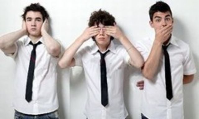Jonas Brothers nu se grabesc cu noul album