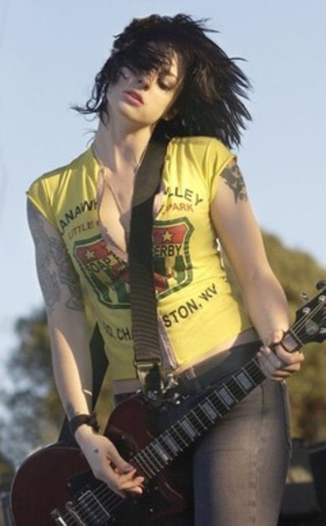 Brody Dalle Cele Mai Sexy Soliste Rock Din Istorie