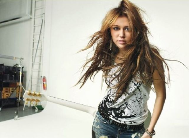 Miley Cyrus, Glamour