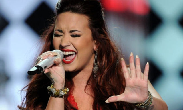 Demi Lovato, momita cu droguri si alcool de promoterii de cluburi