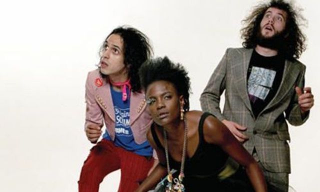 Noisettes revine cu un single nou - "Winner" (teaser audio)