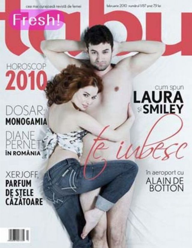 Smiley si Laura Cosoi