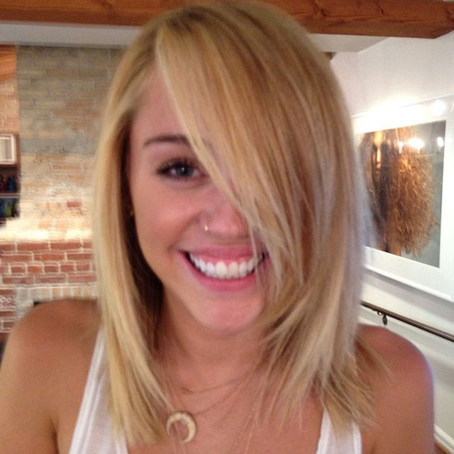 Poze Miley Cyrus Blonda