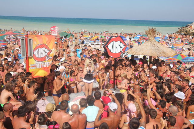 poze Loredana la Kiss FM