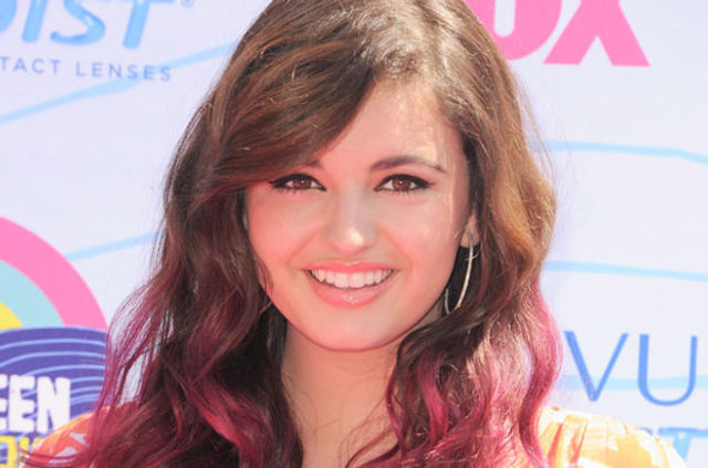 Rebecca Black pregateste un album de debut