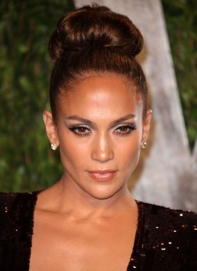 Scandal Jennifer Lopez isi da in judecata fostul sofer
