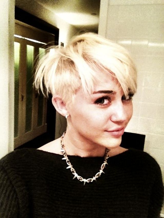 Miley Cyrus par scurt