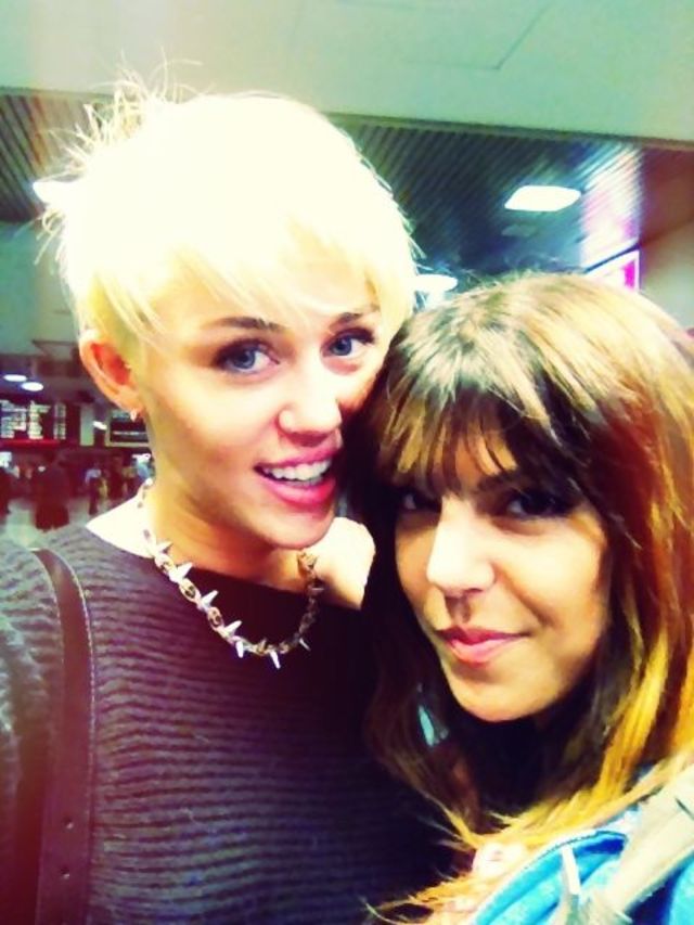 Miley Cyrus par scurt