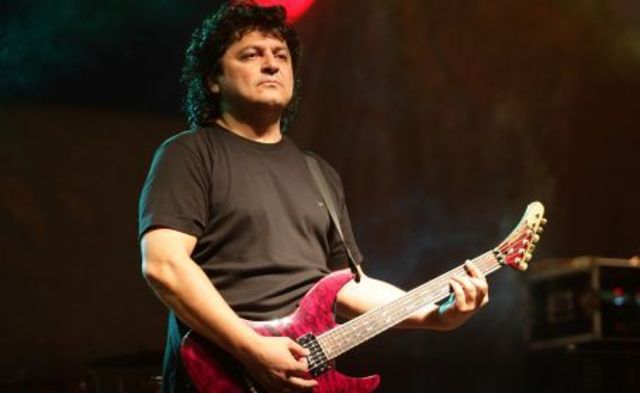 Paul Ciuci (Compact): "Fara Minculescu, Iris este o trupa de karaoke"