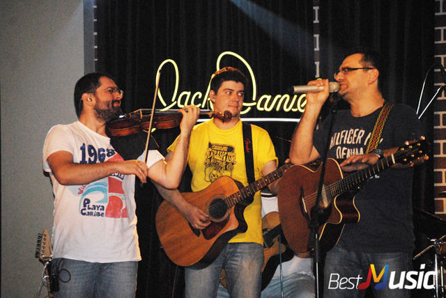 Poze Concert Margineanu in Hard Rock Cafe