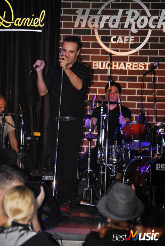 Poze Directia 5 in Hard Rock Cafe