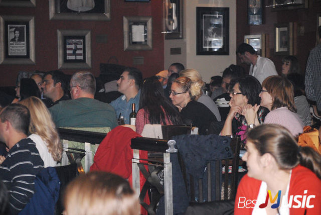 Poze Public Concert Smiley in Hard Rock Cafe