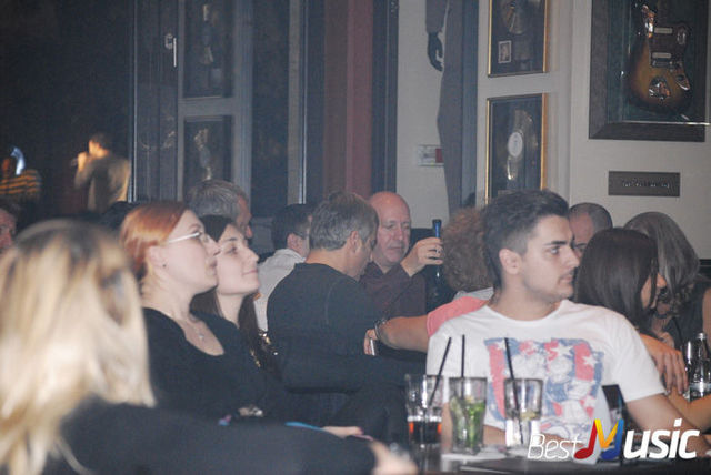 Poze Public Concert Smiley in Hard Rock Cafe
