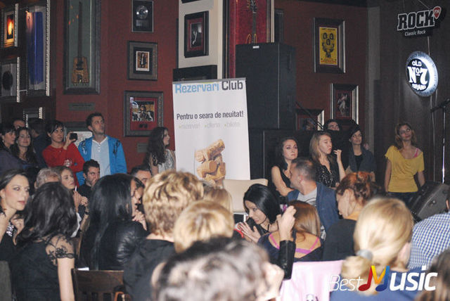 Poze Public Concert Smiley in Hard Rock Cafe