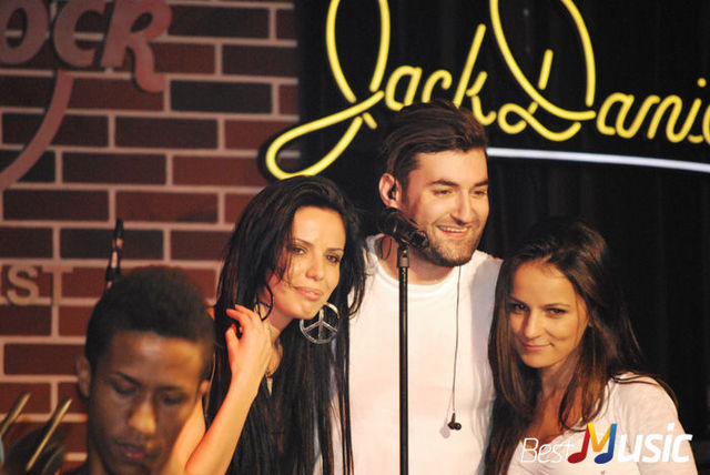 Poze Public Concert Smiley in Hard Rock Cafe