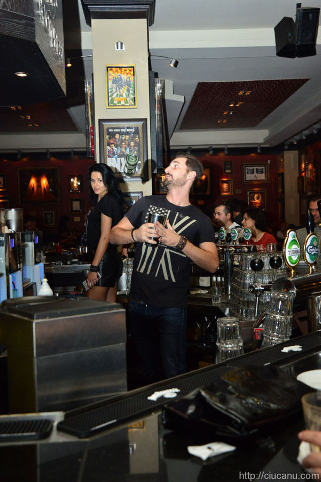 Poze Public Concert Smiley in Hard Rock Cafe