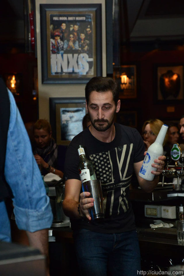 Poze Public Concert Smiley in Hard Rock Cafe