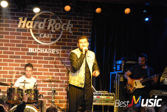 Poze Smiley in Hard Rock cafe